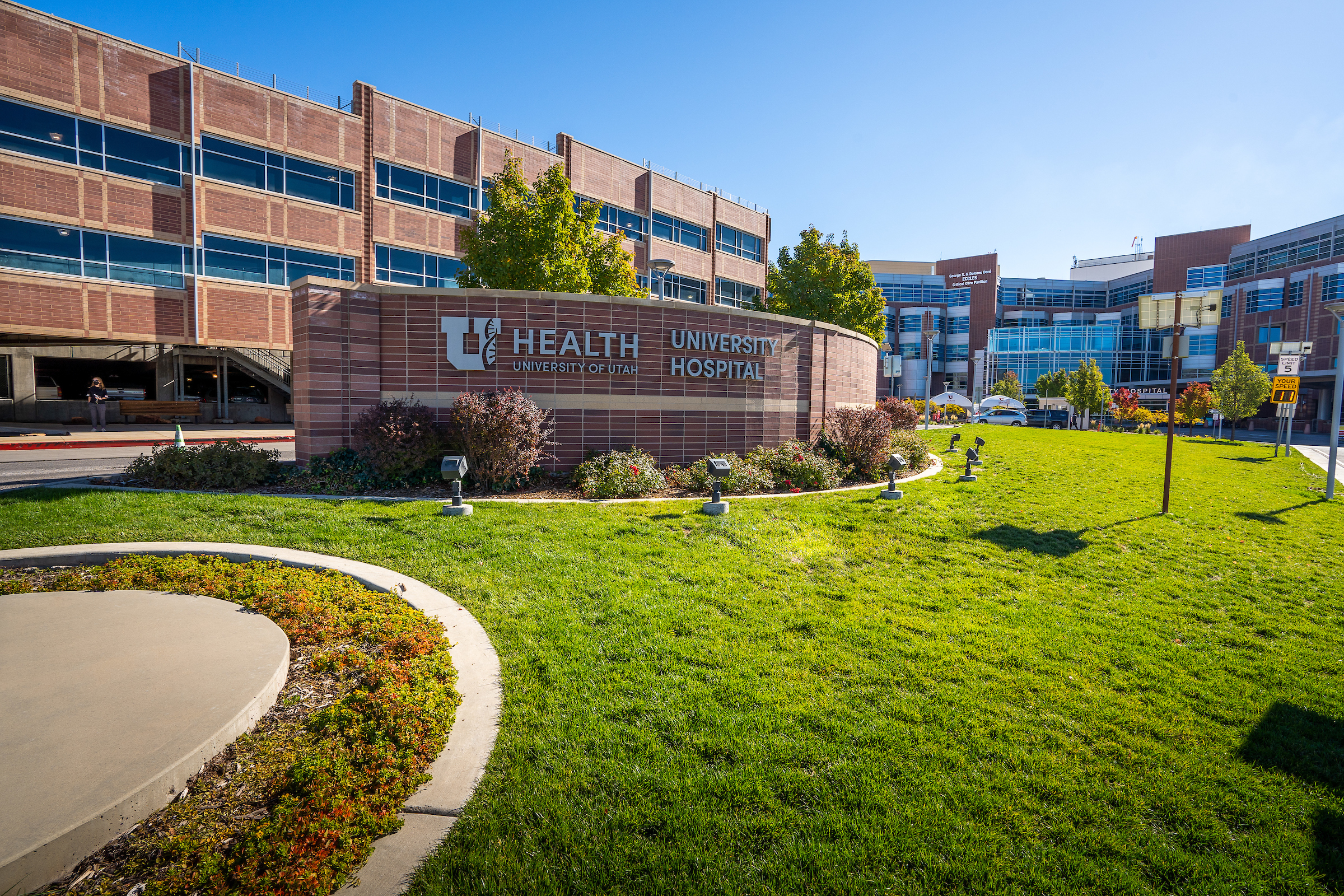 An image of the exterior of the University of Utah Health University Hospital exterior and entrance signage